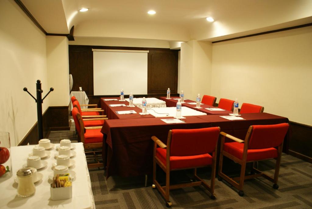 Ramada Plaza Leon