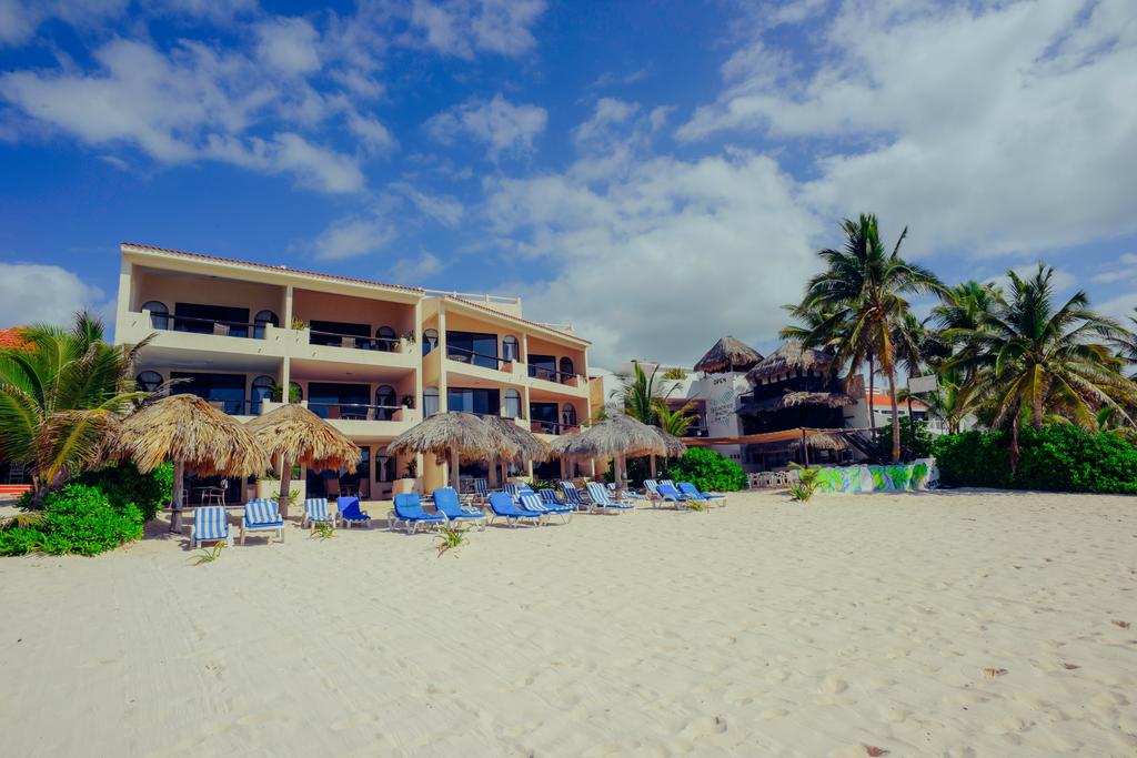 Aquatech Villas Derosa Resort