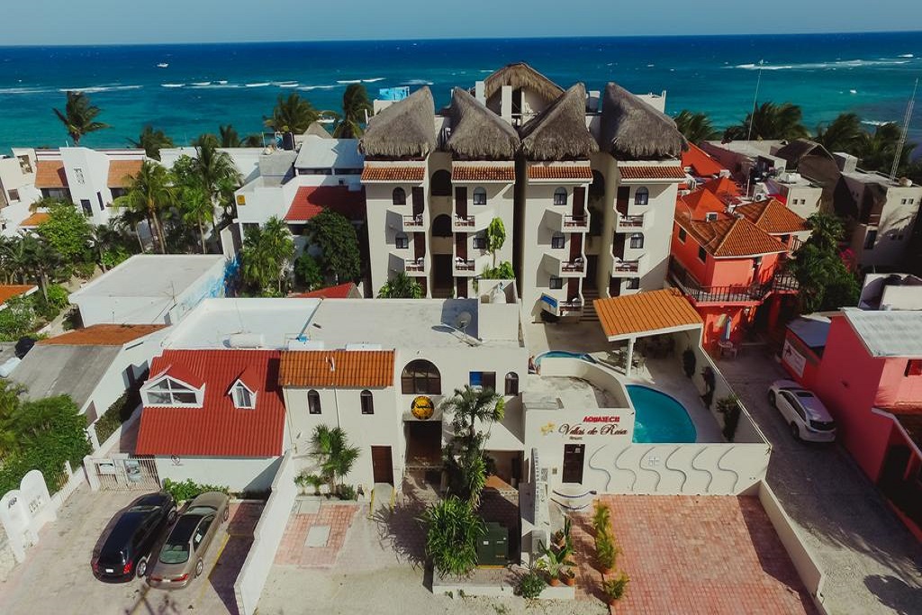 Aquatech Villas Derosa Resort