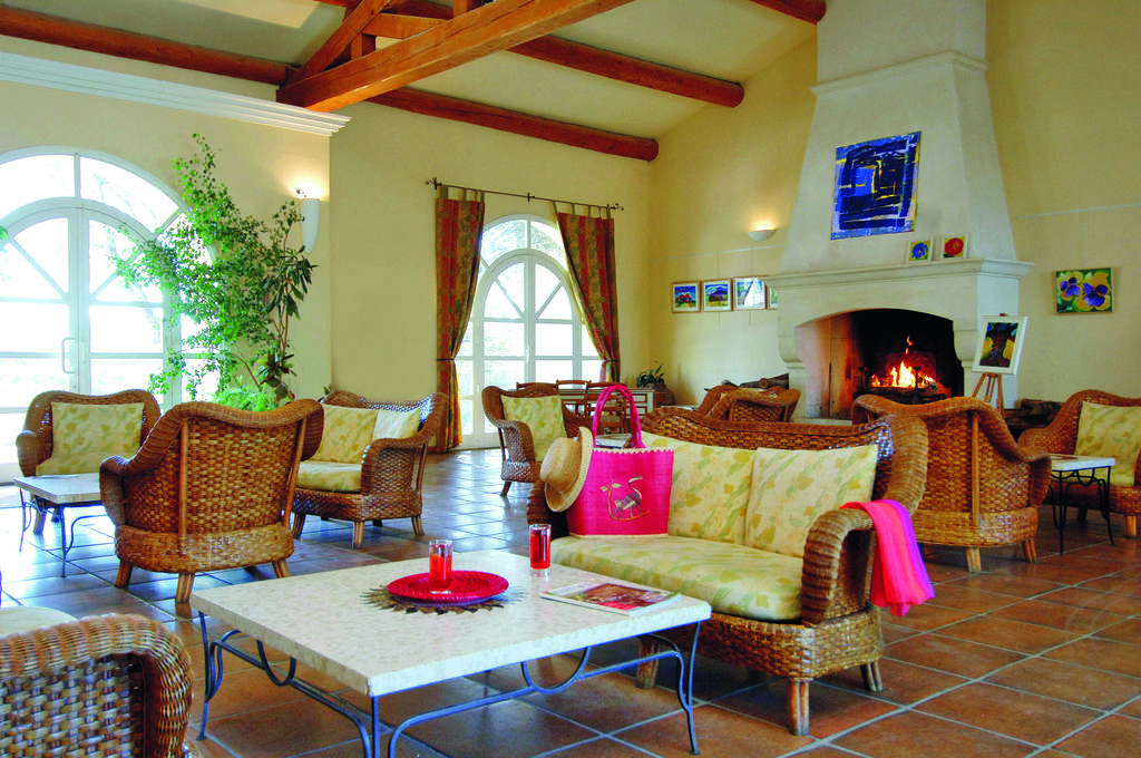 Village Club Pierre & Vacances Pont Royal En Provence