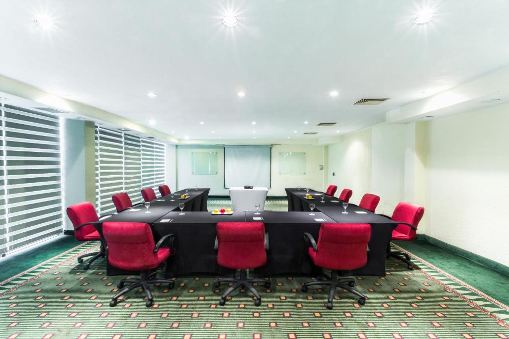 Courtyard by Marriott Toluca Aeropuerto