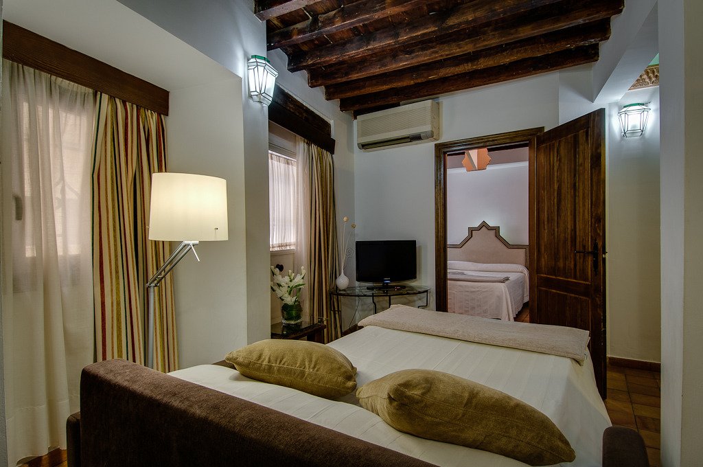 Apartamentos Muralla Ziri