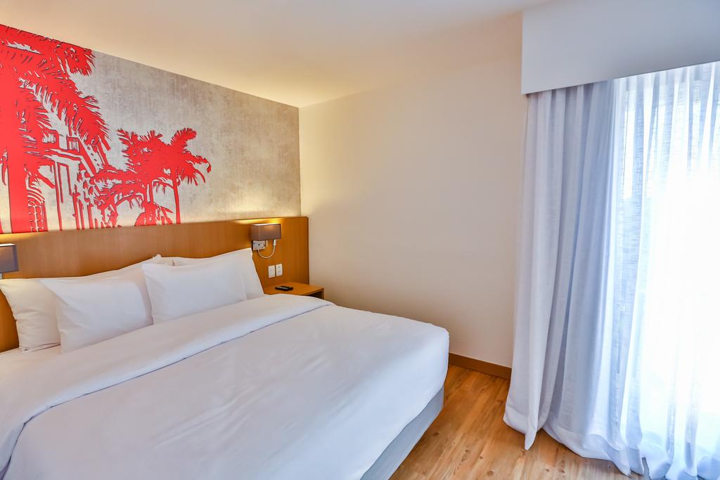 Radisson Red Campinas Hotel