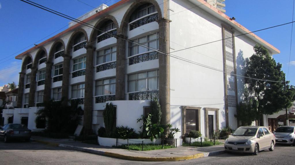 Solamar Inn