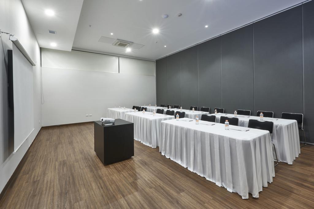 City Express Suites Tijuana Río