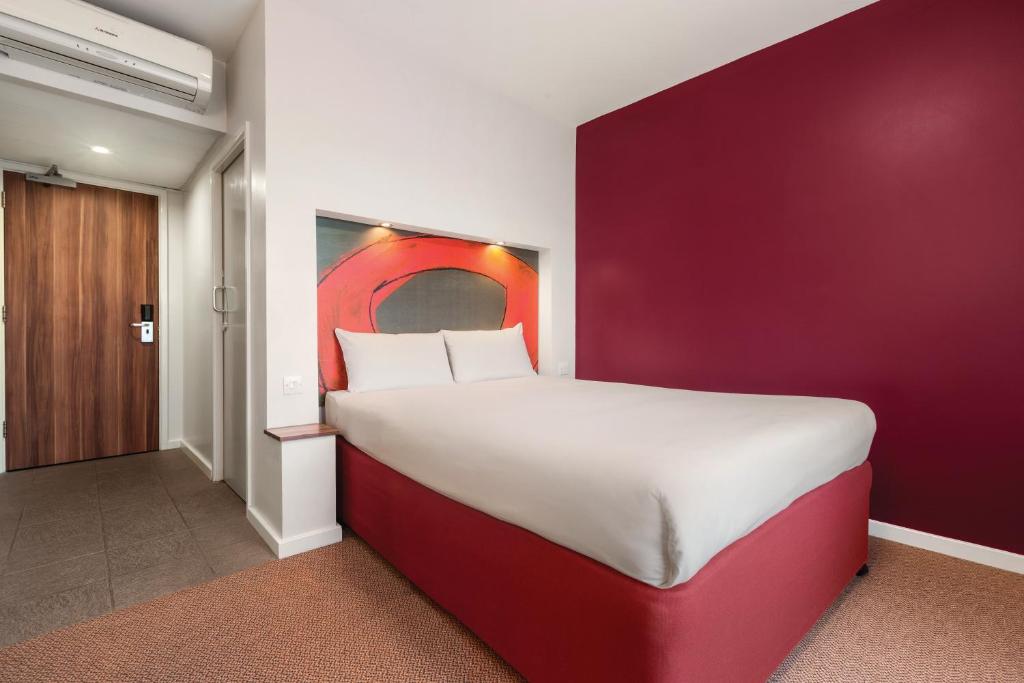 Ramada by Wyndham London Stansted Airport