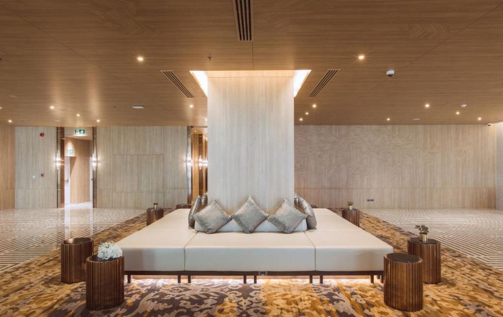 Richmond Stylish Convention Hotel