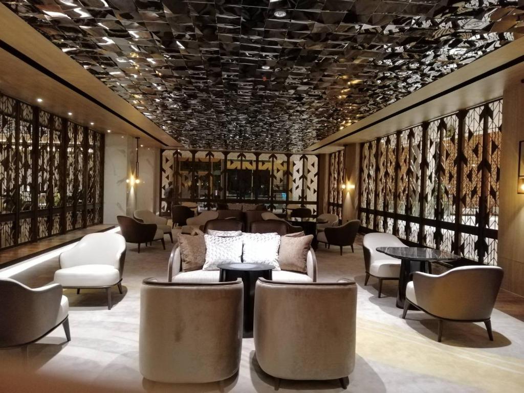 Richmond Stylish Convention Hotel