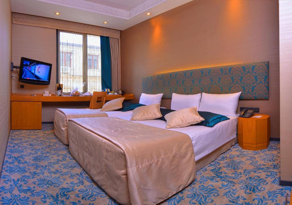 Pera Tulip Hotel (Formerly Tulip by Molton Hotels)