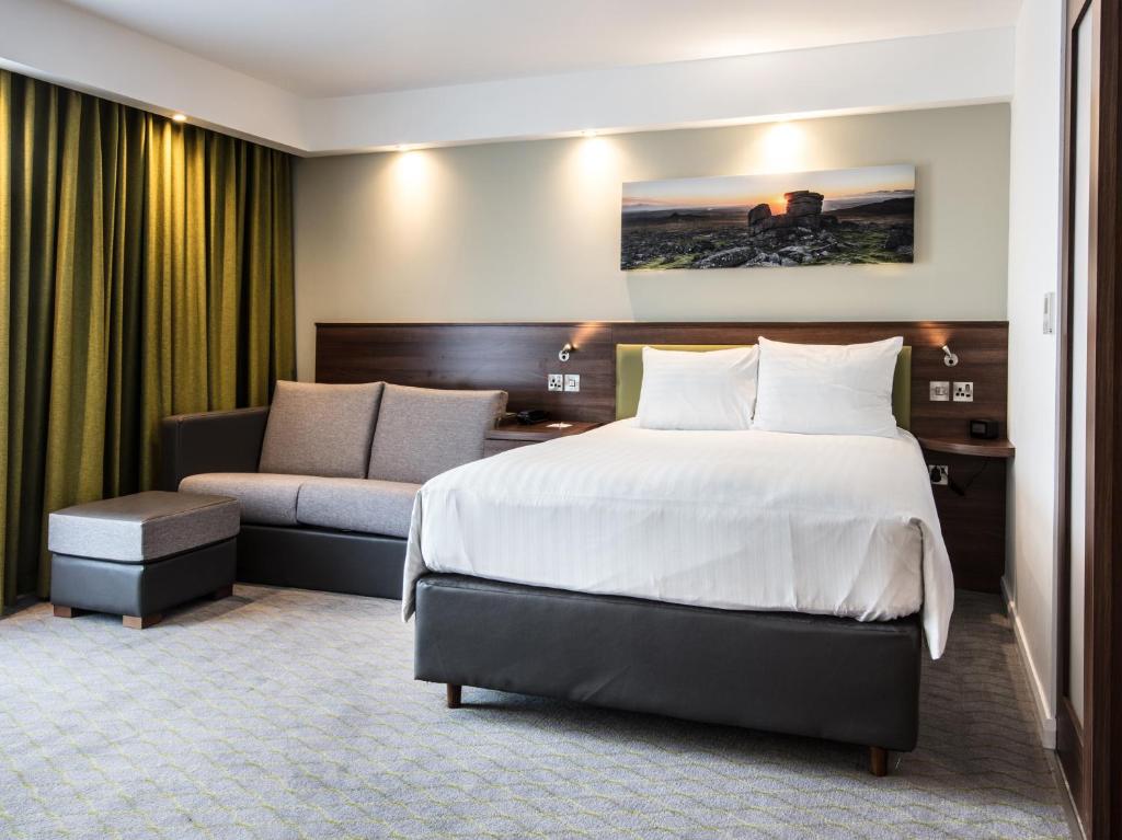 Hampton by Hilton Exeter Airport