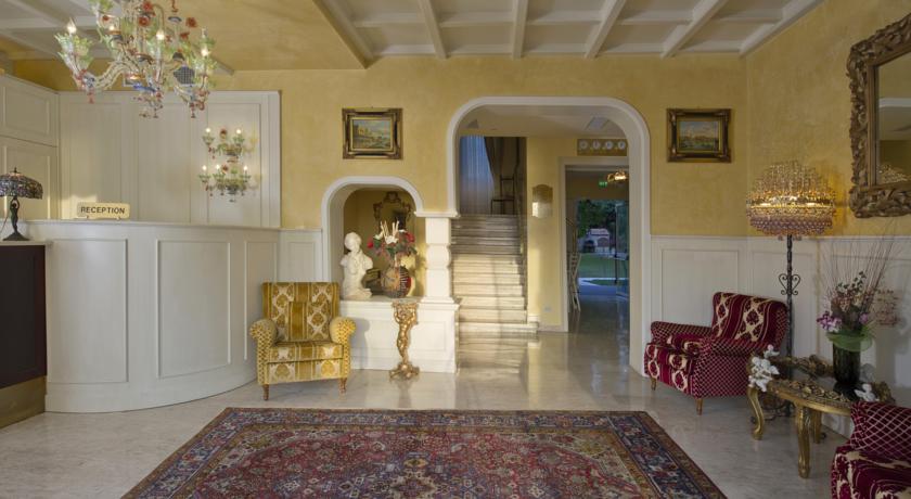 Viktoria Palace Hotel