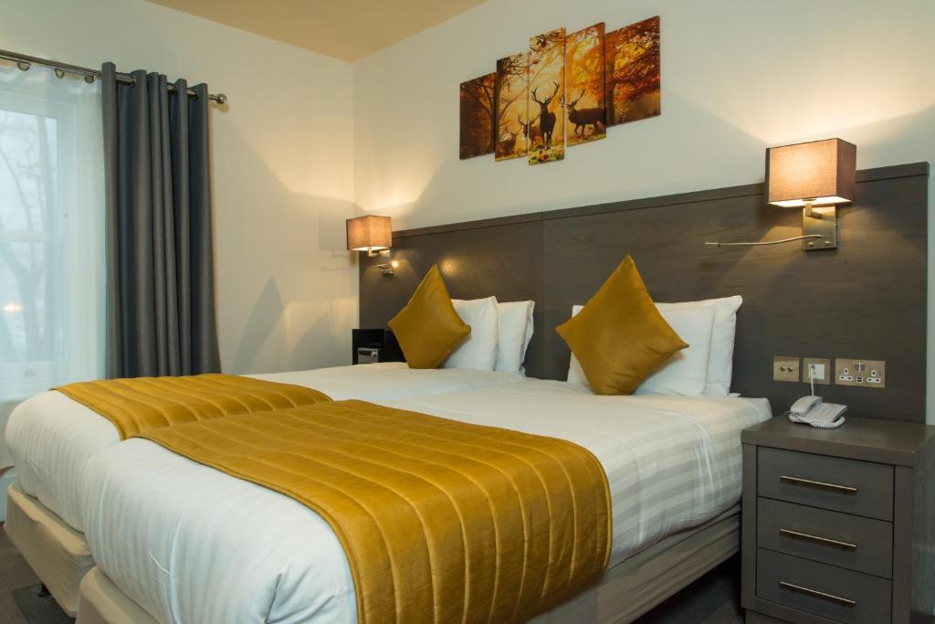 The Park City Grand Plaza Kensington
