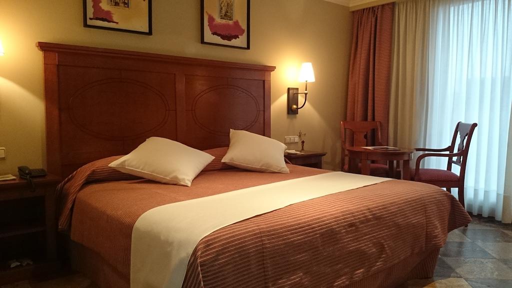 Hotel Pamplona Villava