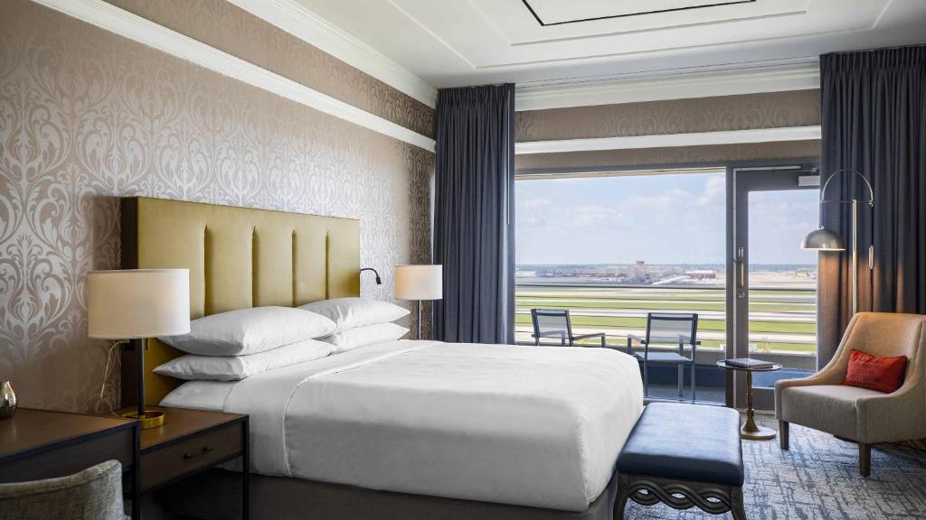 Renaissance Concourse Atlanta Airport Hotel