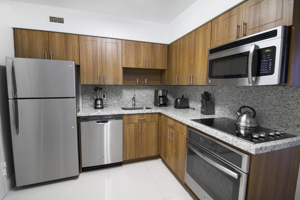 Seacoast Suites on Miami Beach