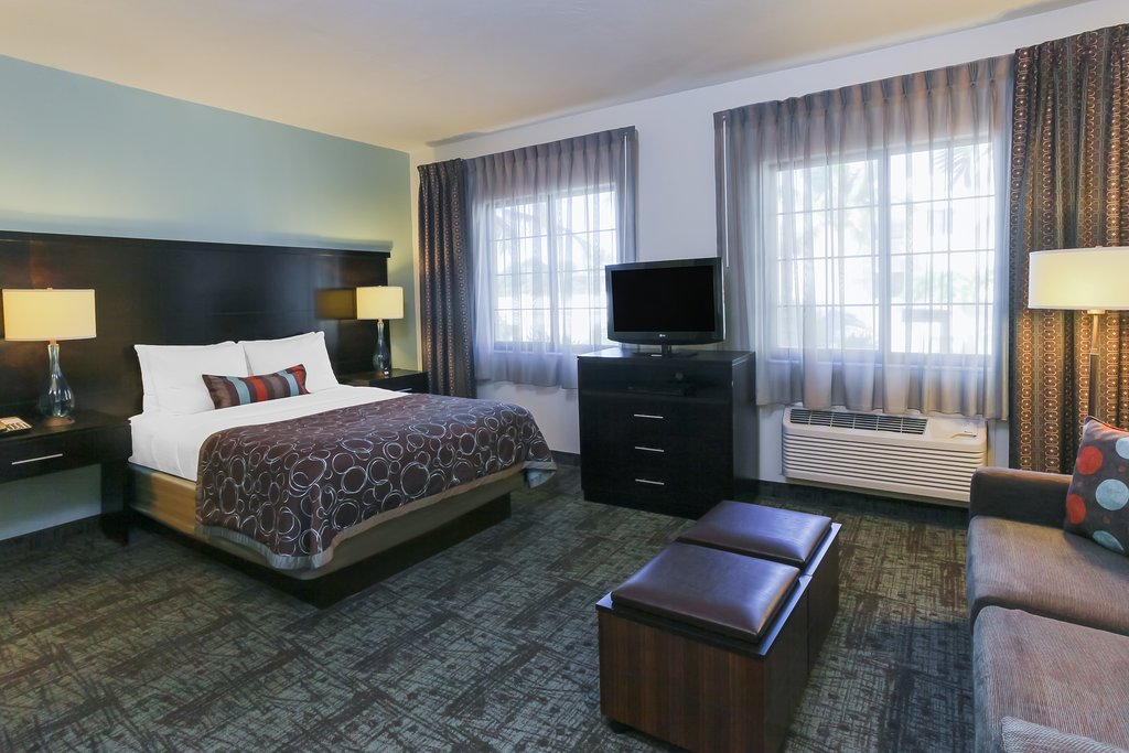 Staybridge Suites Naples - Gulf Coast