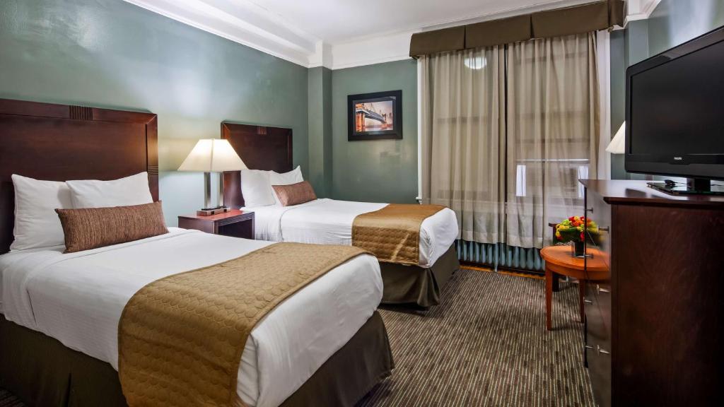 Best Western Plus Hospitality House