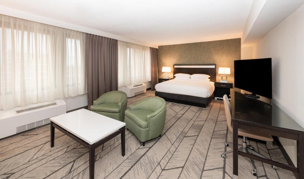 DoubleTree by Hilton Newark Penn Station