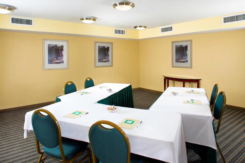Four Points by Sheraton Cocoa Beach