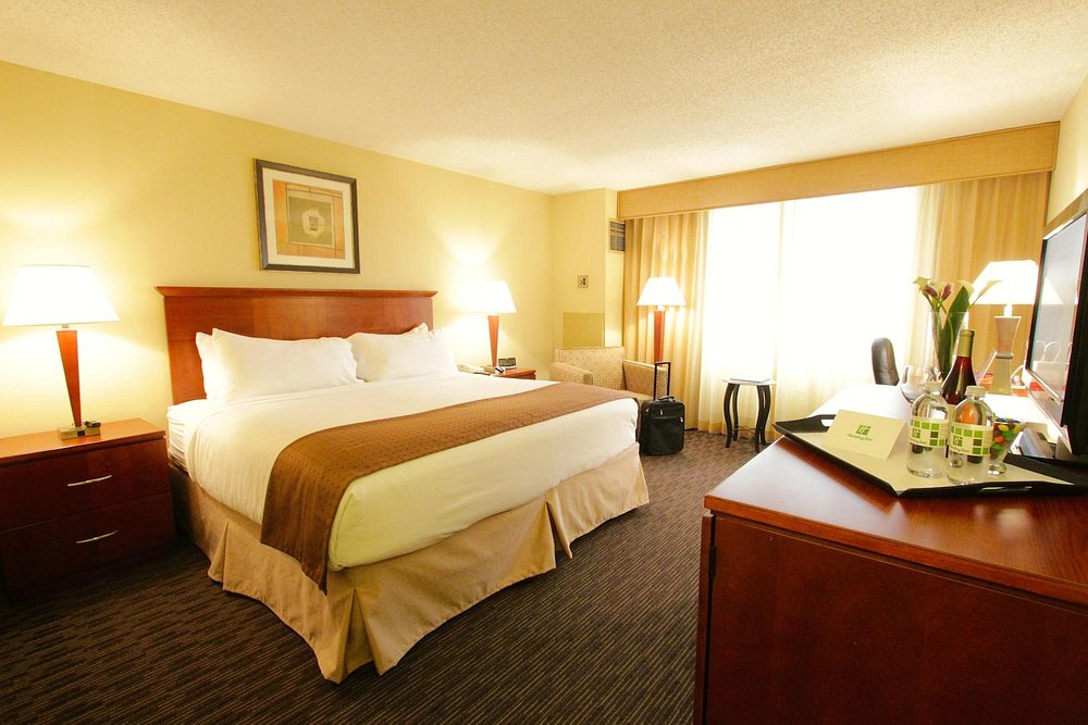 Holiday Inn Tampa Westshore - Airport Area, an IHG Hotel (Formerly Wyndham)