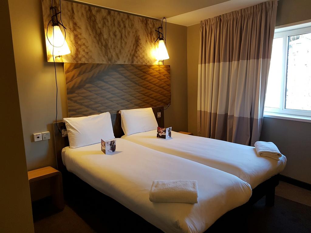 ibis Sheffield City