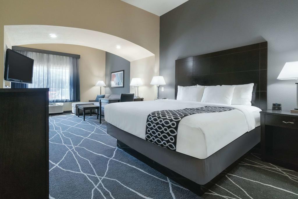 La Quinta Inn & Suites by Wyndham Houston Energy Corridor