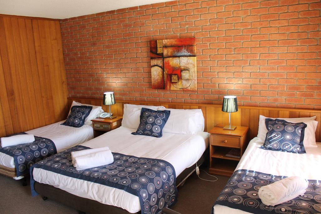 Bakery Hill Motel