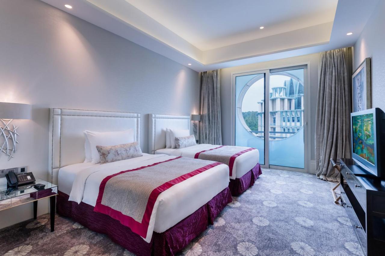 Resorts World Sentosa - Hotel Michael