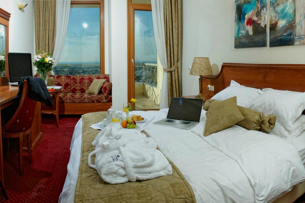 Royal Hotel