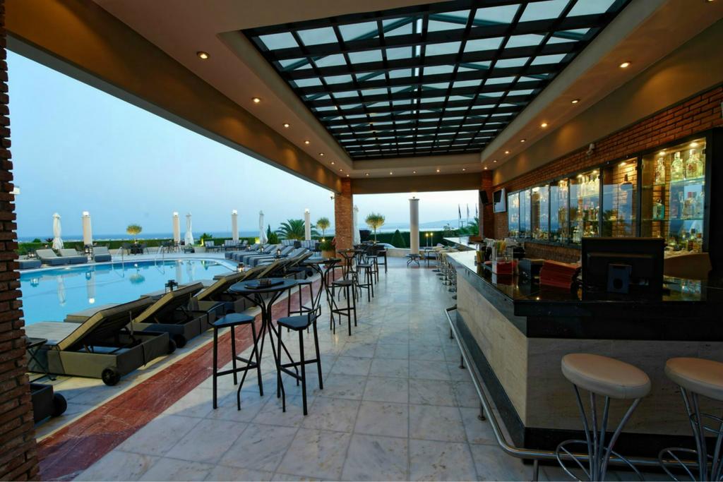 Royal Hotel