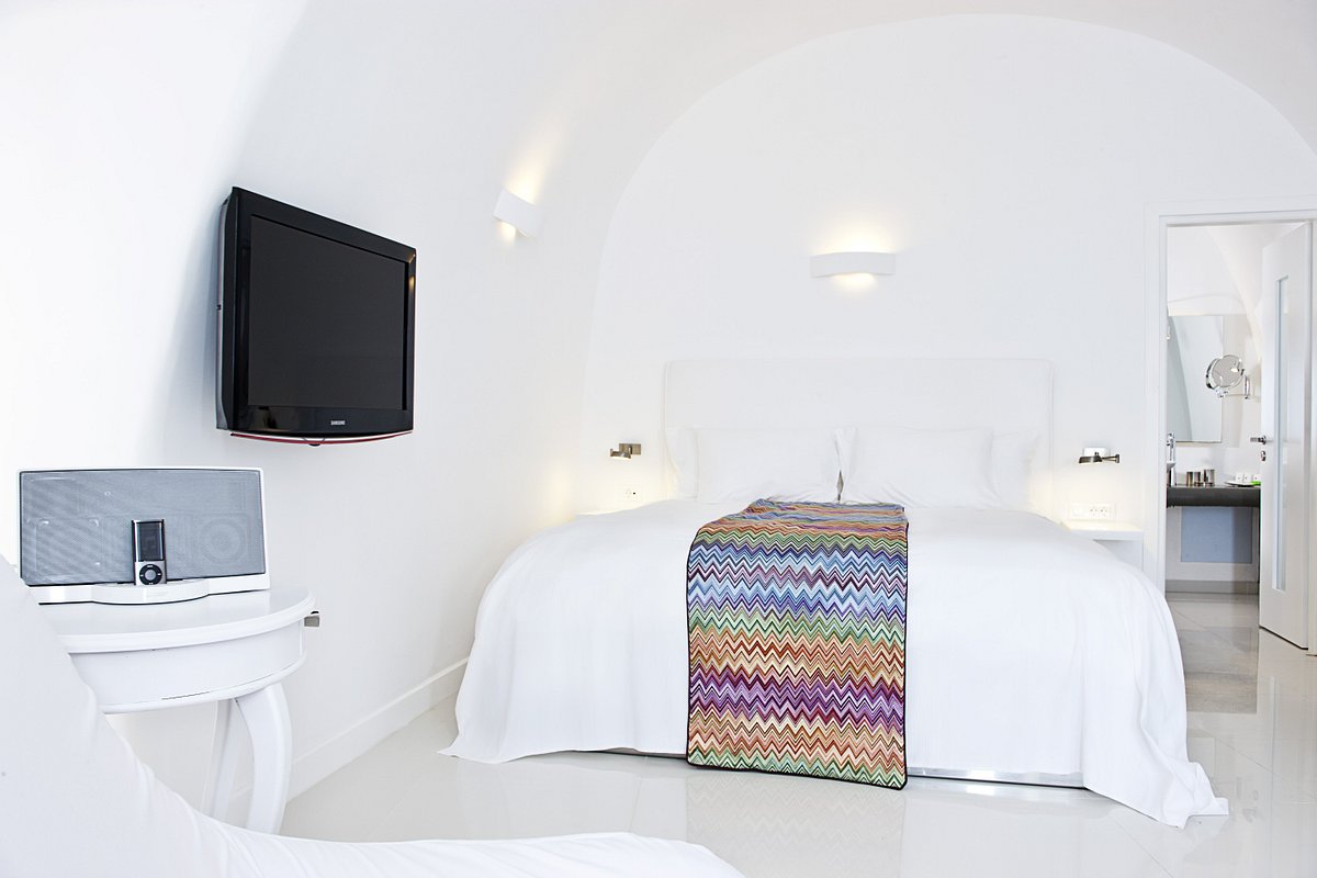 Chromata Santorini Hotel - The Leading Hotels Of The World