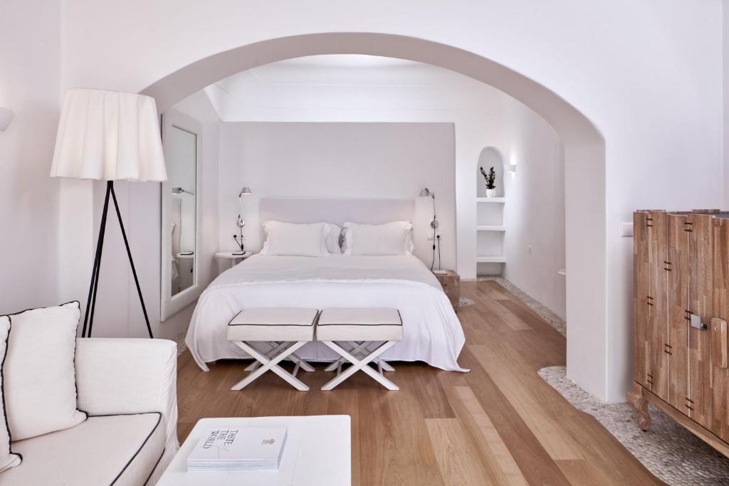 Kirini Suites & Spa