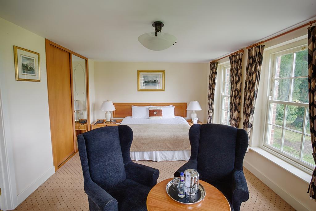 Donnington Grove Country Club
