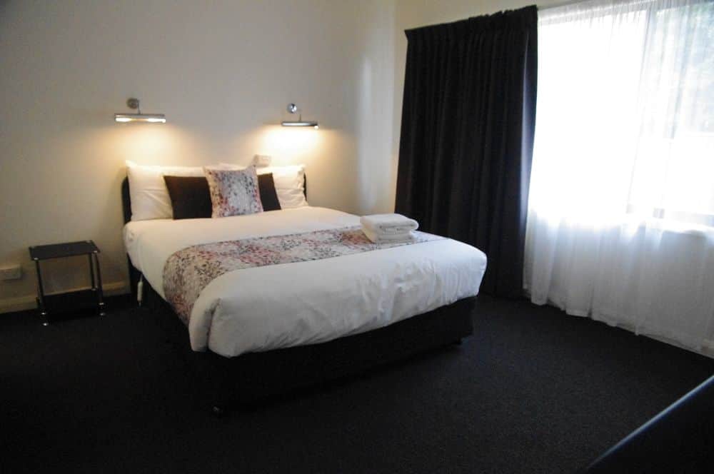 Best Western Hamilton Lakeside Motel