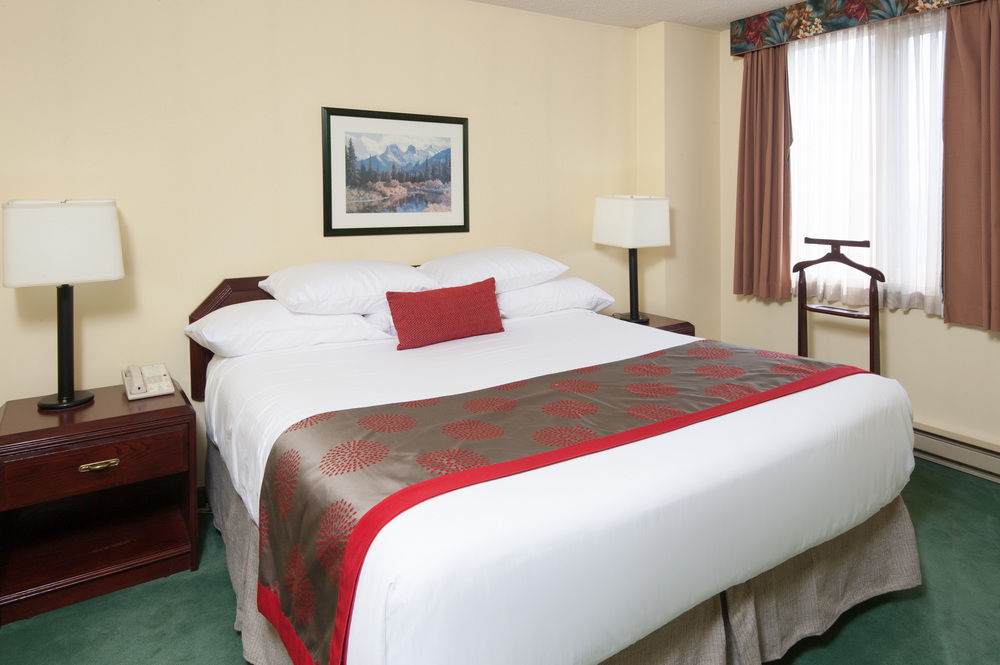 Divya Sutra Plaza and Conference Centre Calgary Airport (Formerly Ramada)
