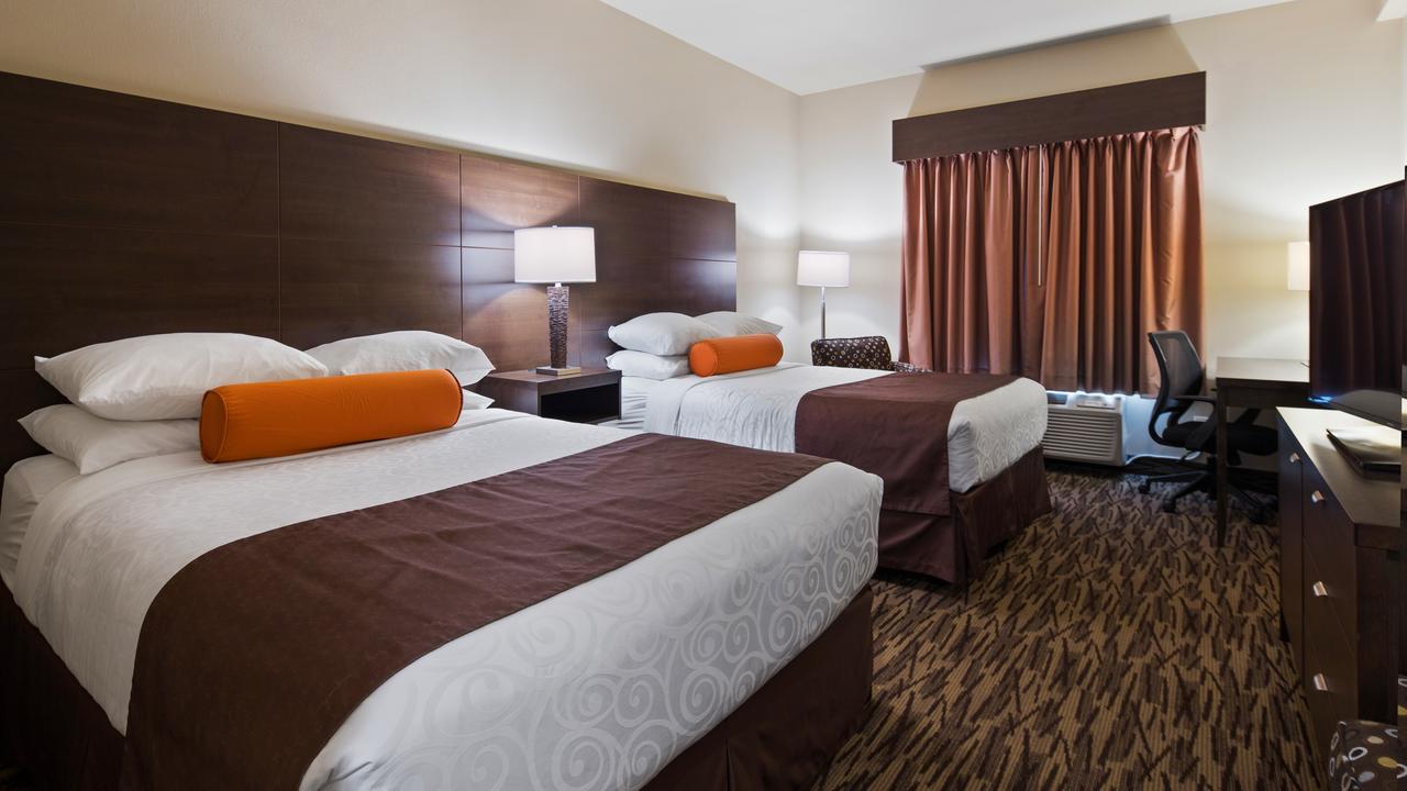 Best Western Plus Bridgewater Hotel & Convention Centre