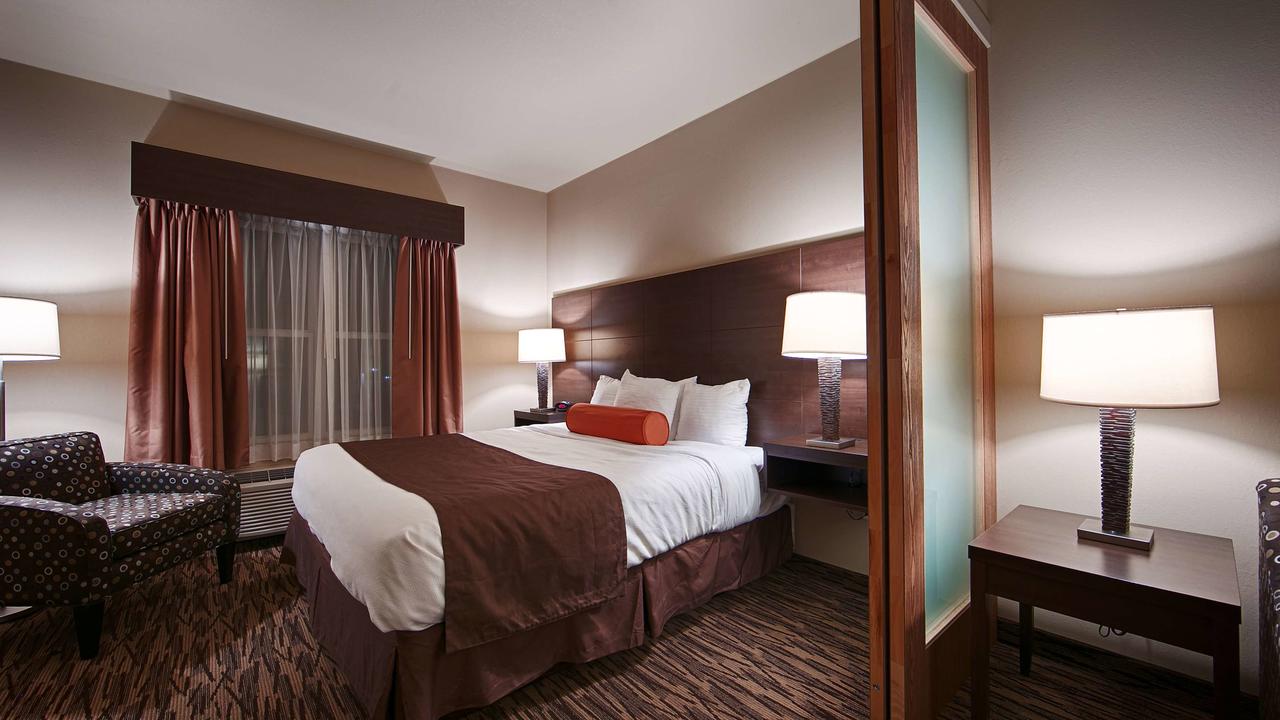 Best Western Plus Bridgewater Hotel & Convention Centre
