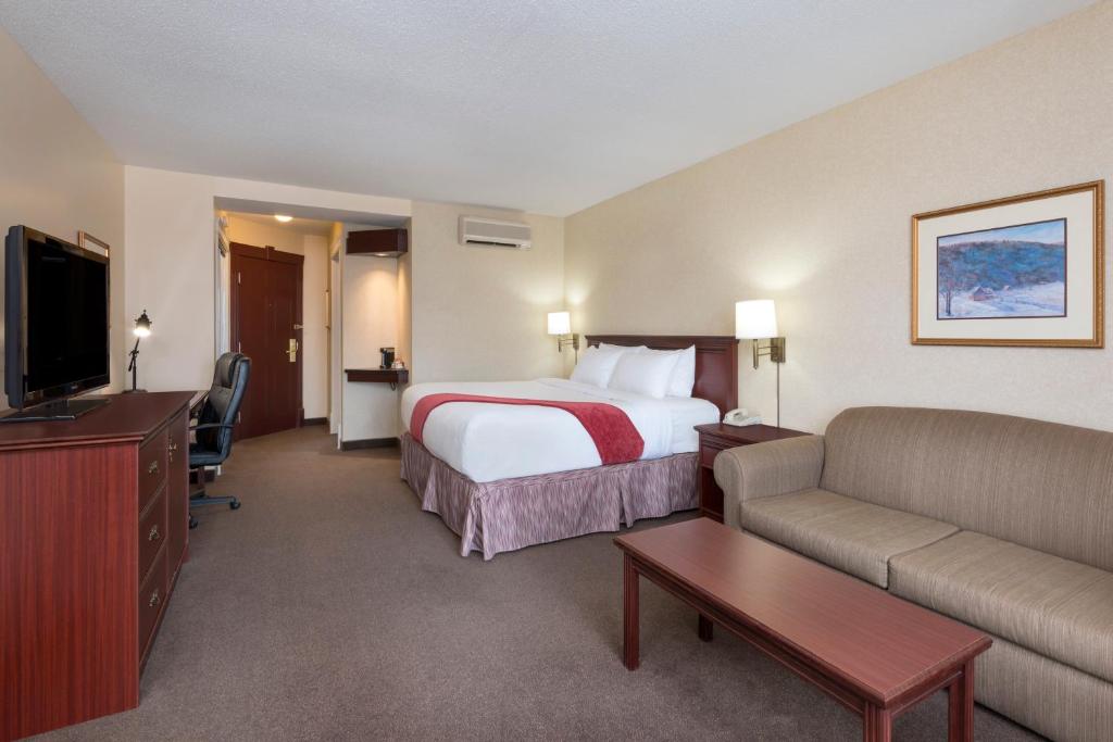 Ramada Plaza by Wyndham Gatineau/Manoir du Casino