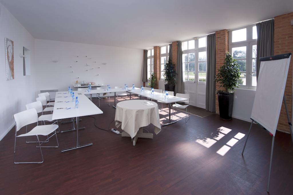 Best Western Premier Le Mans Country Club
