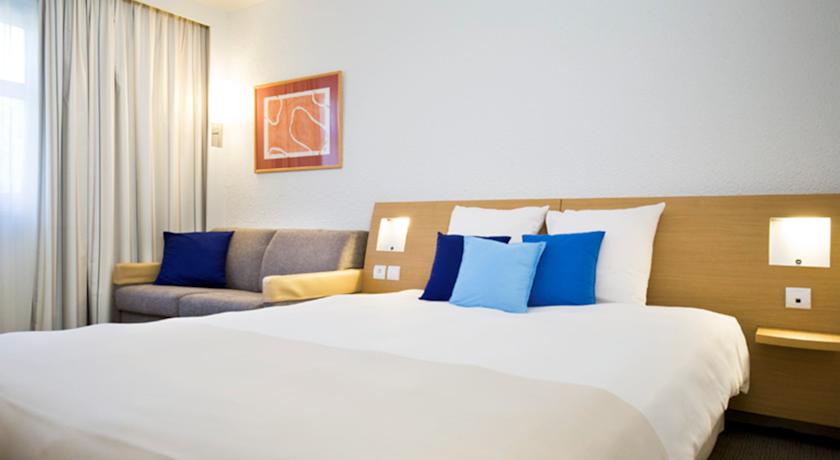 Novotel Lyon Nord Porte De Lyon