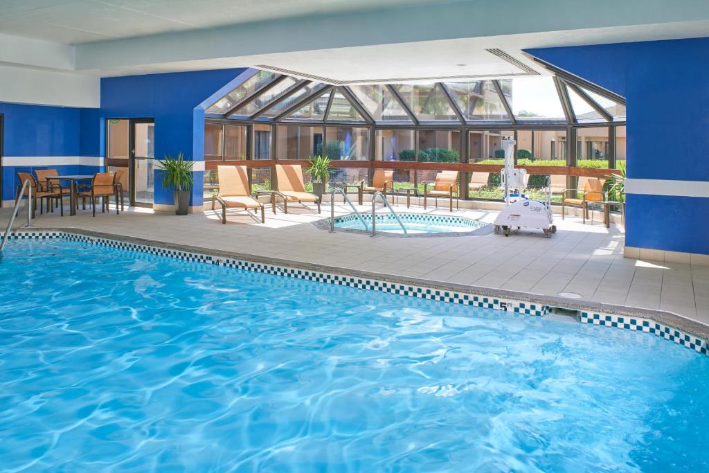 Courtyard by Marriott Detroit Livonia