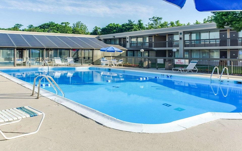 Clarion Inn
