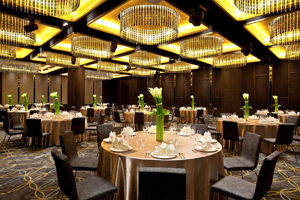 Crowne Plaza Lake Malaren