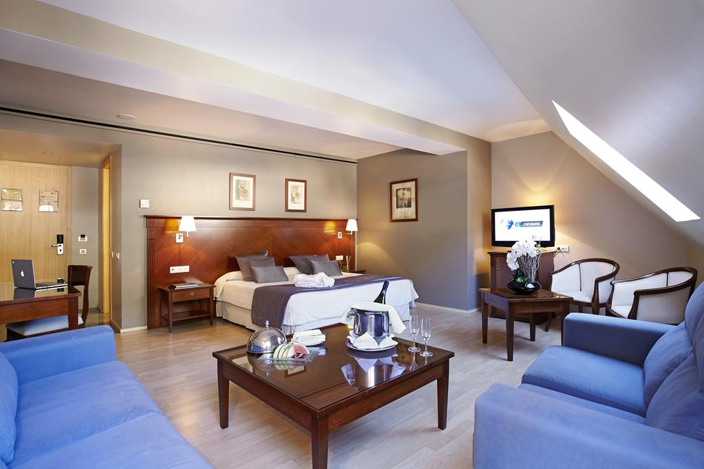 Golden Tulip Andorra Fenix Hotel