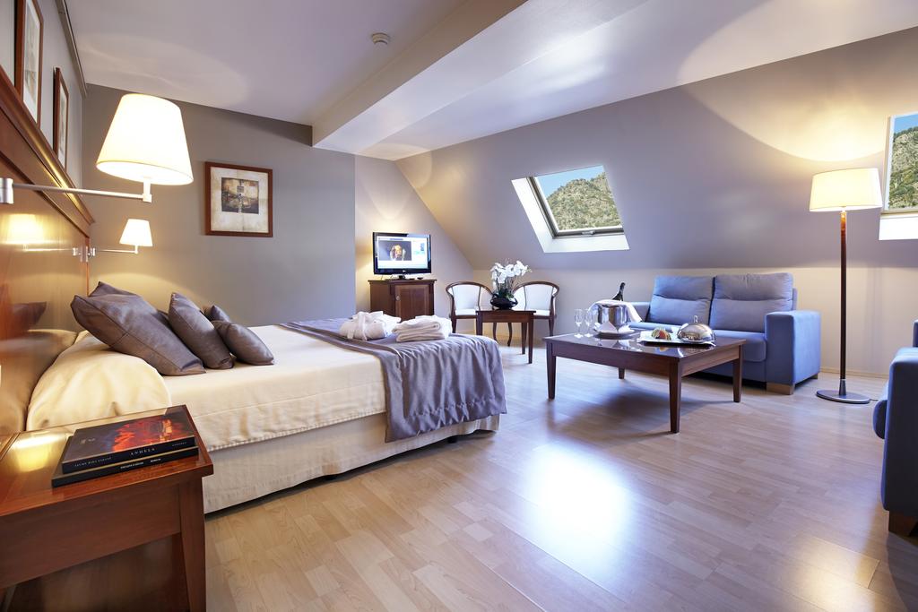 Golden Tulip Andorra Fenix Hotel