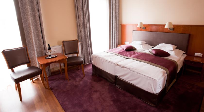 Pannonia Hotel