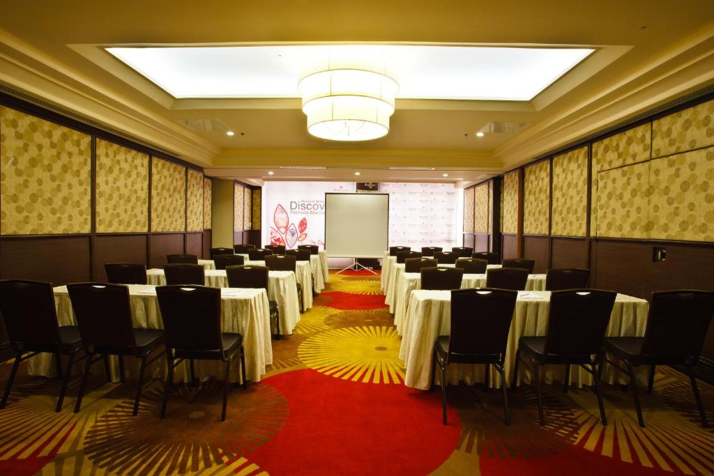 Ramada by Wyndham Manila Central