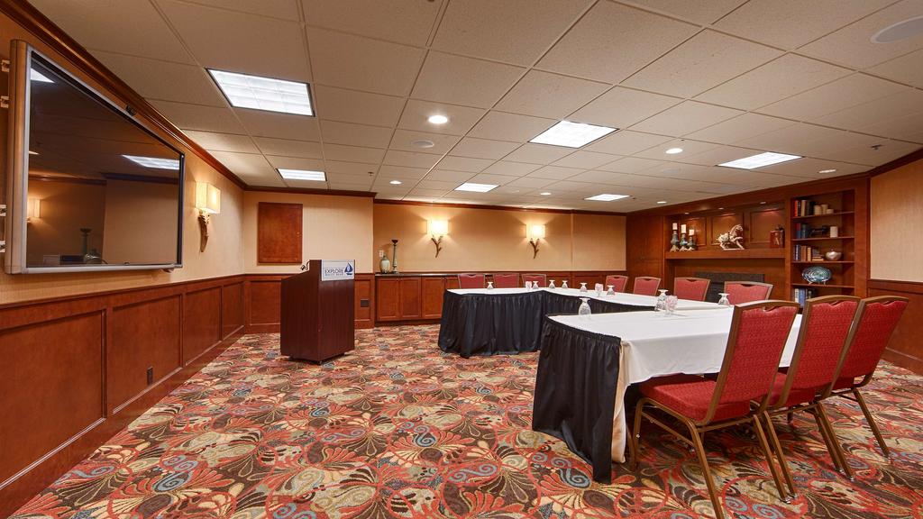 Best Western Plus White Bear Country Inn