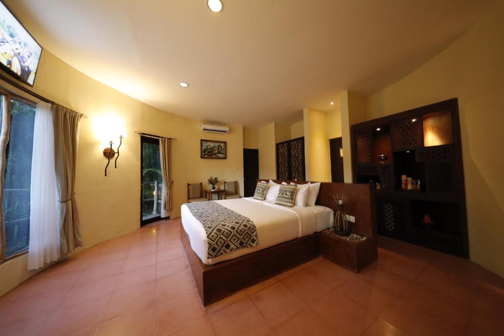 MARA RIVER SAFARI LODGE at Bali Safari & Marine Park