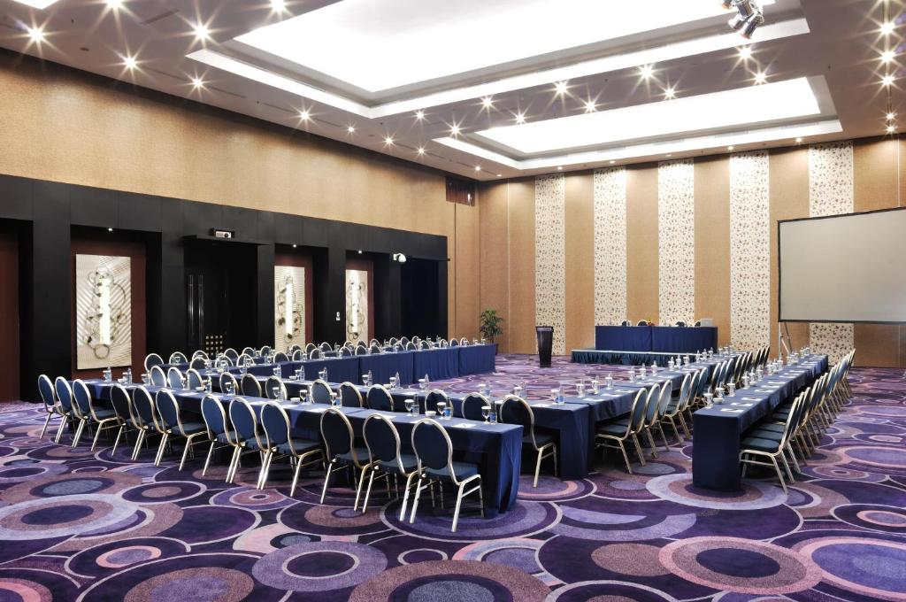 Holiday Inn Bandung Pasteur